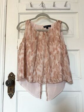 Elizabeth And James Silk Open Back Flowy Light Pink Tank Top Small Abstract